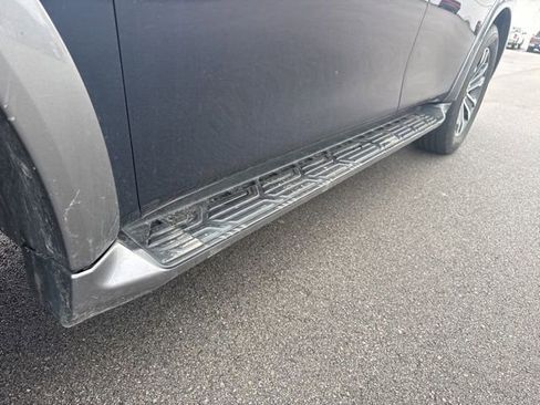 Used 2019 Nissan Armada SL w/ Premium Package image 12