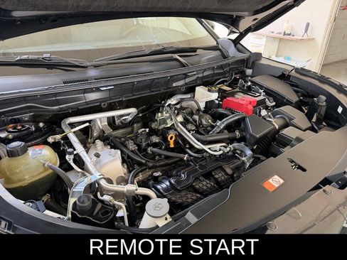 Used 2025 Mitsubishi Outlander SE FWD image 12