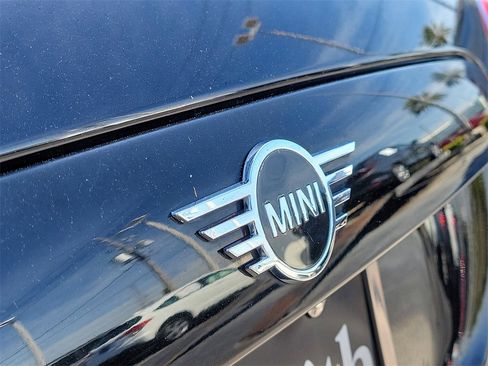 Used 2020 MINI Cooper 2-Door Hardtop image 5