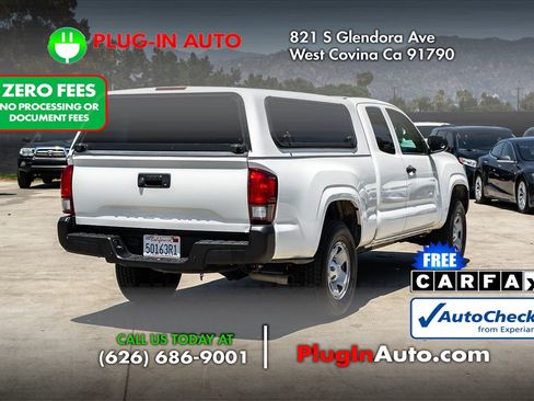 Used 2023 Toyota Tacoma SR RWD image 4