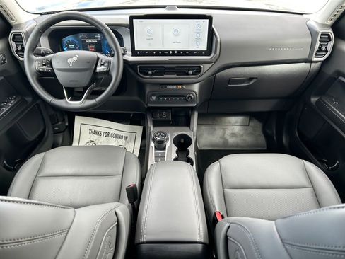 Used 2025 Ford Bronco Sport Badlands image 11