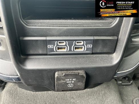 Used 2024 RAM 1500 Laramie image 31