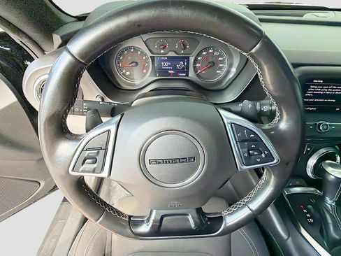 Used 2022 Chevrolet Camaro LT RWD image 33