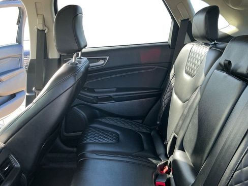 Used 2023 Ford Edge Titanium image 24