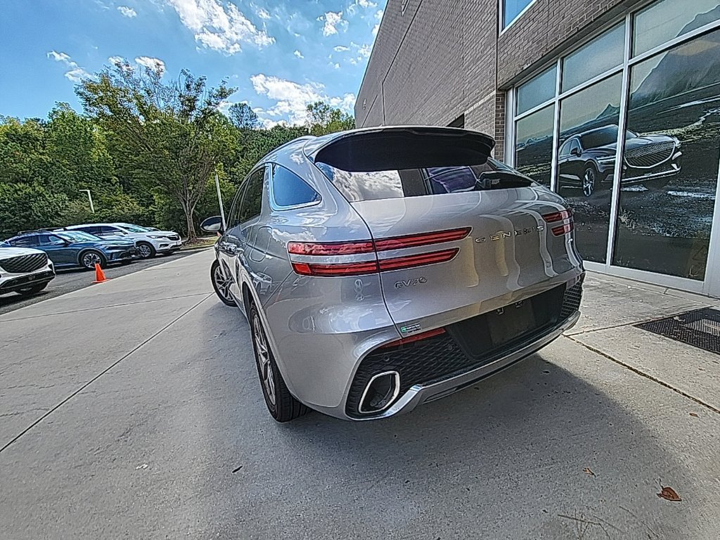 Used 2025 Genesis GV70 2.5T AWD/4WD image 3