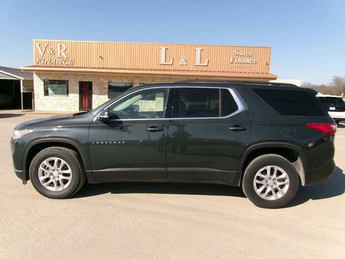Used 2020 Chevrolet Traverse LT FWD image 1