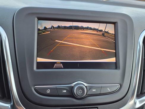 Used 2021 Chevrolet Equinox LT FWD image 7