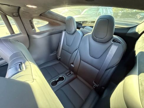 Used 2024 Tesla Model X image 7