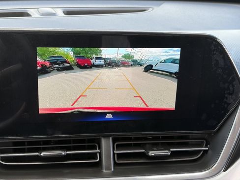 Used 2025 Chevrolet Trax LT w/ LPO, Blackout Package FWD image 28