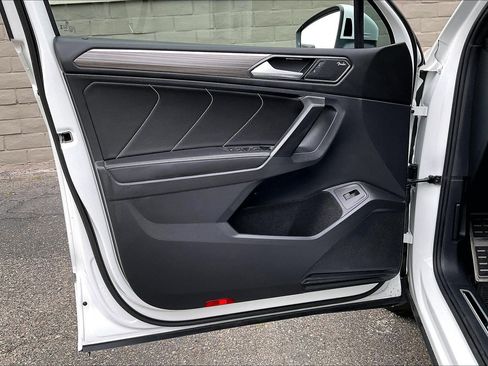 Certified 2023 Volkswagen Tiguan SEL R-Line AWD/4WD image 22