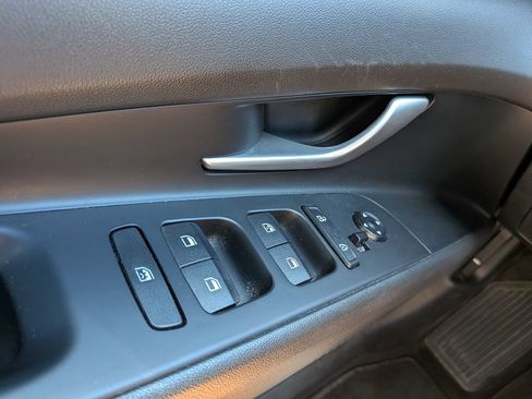 Used 2023 Hyundai Elantra SEL FWD image 26