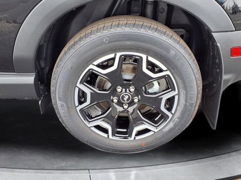 New 2026 Ford Bronco Sport Outer Banks w/ Outer Banks Tech Package+ AWD/4WD image 17