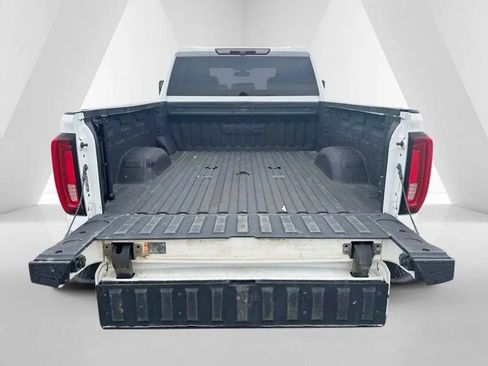 Used 2023 GMC Sierra 2500 SLT w/ Gooseneck/5TH Wheel Package image 28