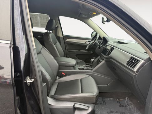 Used 2018 Volkswagen Atlas SE image 19