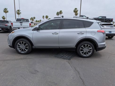 Used 2018 Toyota RAV4 Limited w/ Advanced Technology Package AWD/4WD image 9