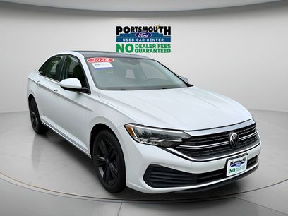 Used 2024 Volkswagen Jetta SE w/ Panoramic Sunroof Package