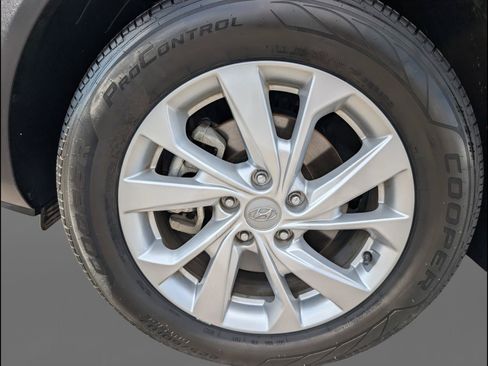 Used 2020 Hyundai Tucson Value FWD image 25