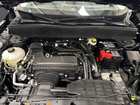 Used 2025 Ford Bronco Sport Badlands image 37