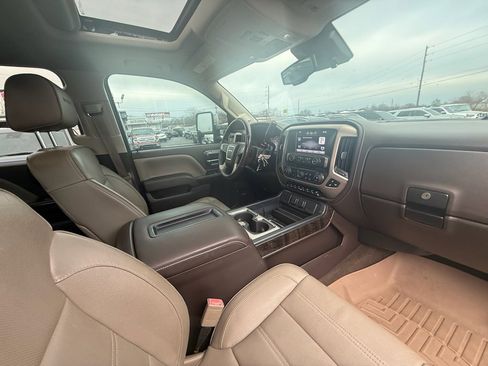 Used 2015 GMC Sierra 2500 Denali w/ Duramax Plus Package image 24