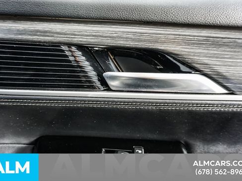 Used 2024 Jeep Wagoneer Series II w/ Flexible Seating Group image 43