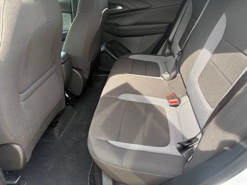 Used 2023 Chevrolet TrailBlazer LT w/ Convenience Package FWD image 38