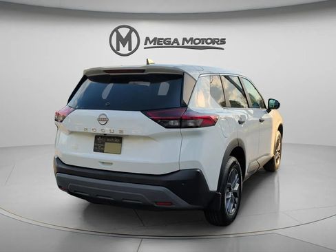 Used 2022 Nissan Rogue S image 7