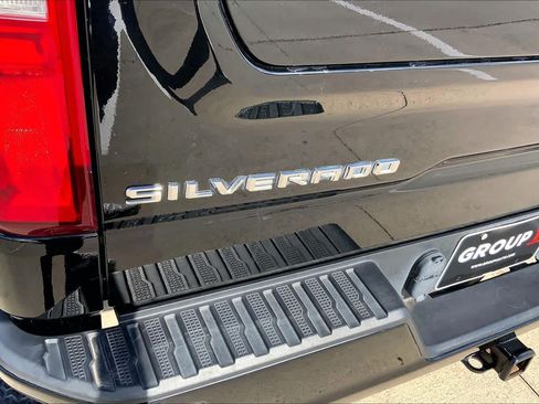 Certified 2021 Chevrolet Silverado 1500 Custom RWD image 30