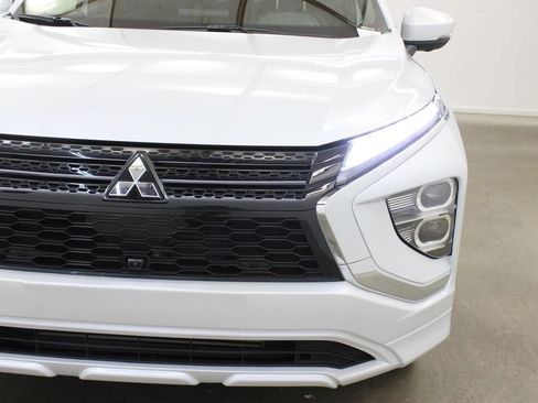 Used 2025 Mitsubishi Eclipse Cross SEL AWD/4WD image 8