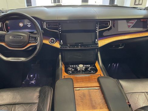Used 2022 Jeep Grand Wagoneer Series III w/ Rear Seat Video Group 1 image 33