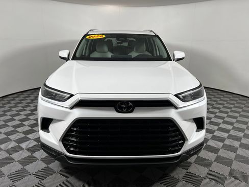 Used 2026 Toyota Grand Highlander FWD image 2