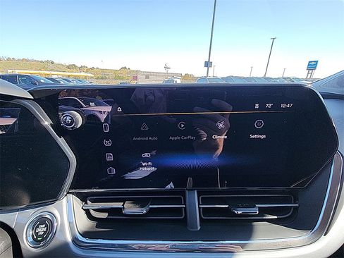 New 2026 Chevrolet Trax LT w/ Driver Confidence Package image 21