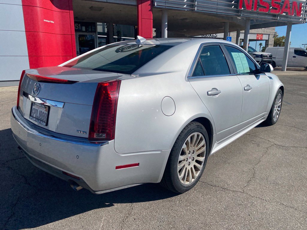 Used 2010 Cadillac CTS Premium RWD image 7