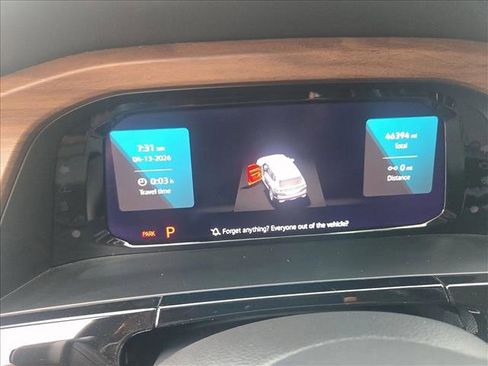 Used 2025 Volkswagen Atlas SE image 10