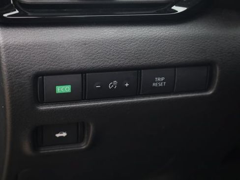 Used 2024 Nissan Sentra SV FWD image 10