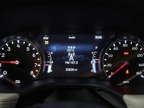 Used 2025 Jeep Compass Limited AWD/4WD image 16