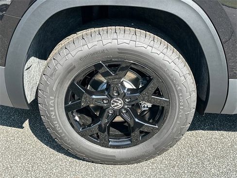 New 2026 Volkswagen Atlas Peak Edition image 17