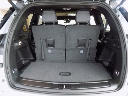 New 2025 Jeep Grand Cherokee L Limited w/ Trailer Tow Package image 25