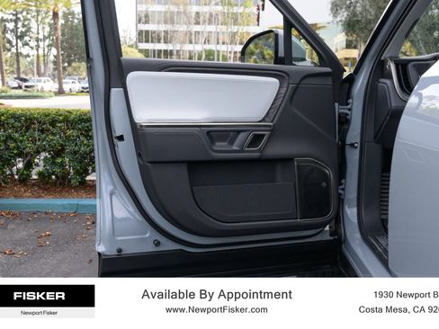 Used 2024 Rivian R1T Adventure image 11