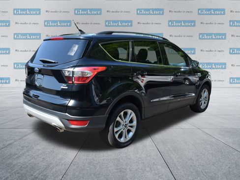Used 2018 Ford Escape SE w/ SE Sync 3 Package AWD/4WD image 6