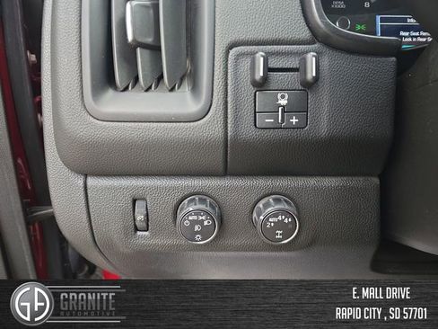 Used 2018 Chevrolet Colorado LT w/ LT Convenience Package image 28