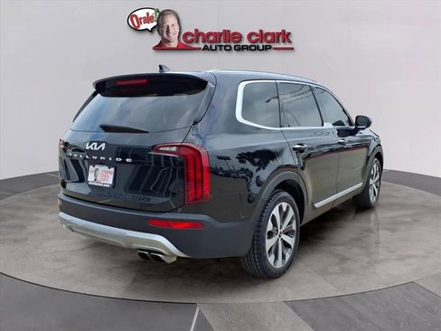Used 2022 Kia Telluride S image 5