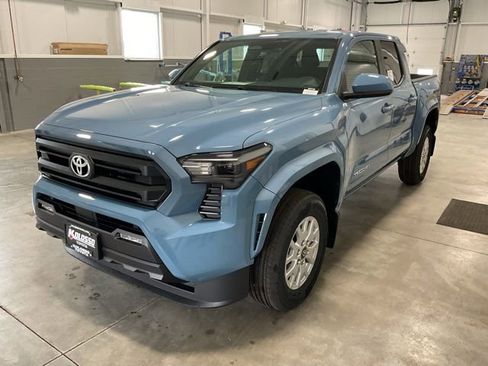 New 2026 Toyota Tacoma SR5 image 3