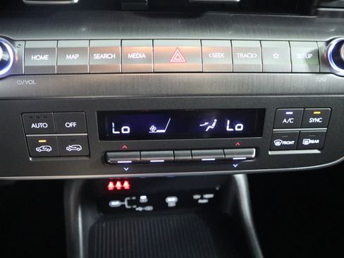 Used 2025 Hyundai Kona SEL AWD/4WD image 33