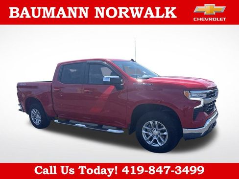 Used 2022 Chevrolet Silverado 1500 LT AWD/4WD image 4