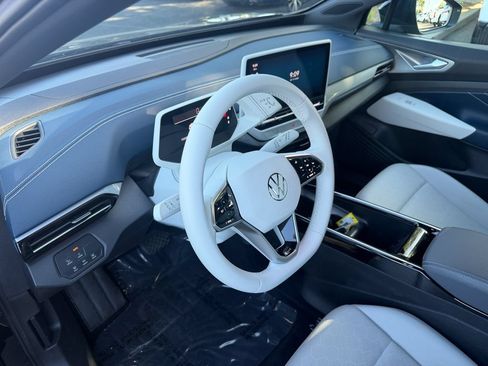 Used 2023 Volkswagen ID.4 Pro S Plus AWD/4WD image 10