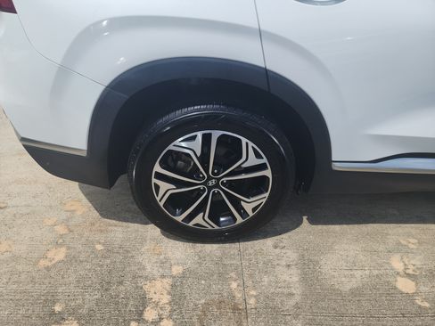 Used 2019 Hyundai Santa Fe FWD image 10