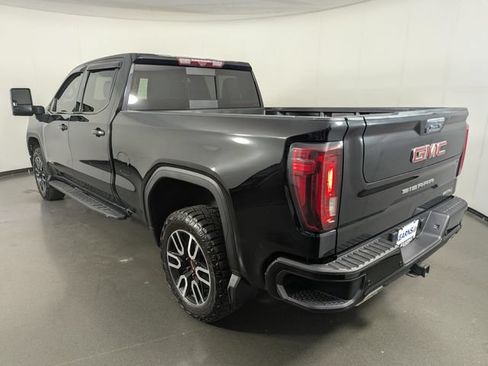Used 2024 GMC Sierra 1500 AT4 w/ Technology Package AWD/4WD image 6