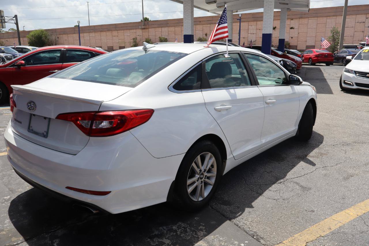 Used 2016 Hyundai Sonata SE FWD image 3