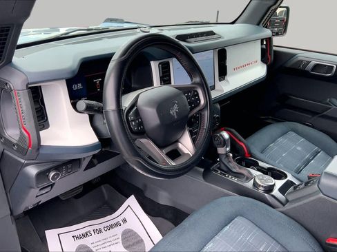 Used 2025 Ford Bronco Heritage Edition AWD/4WD image 17