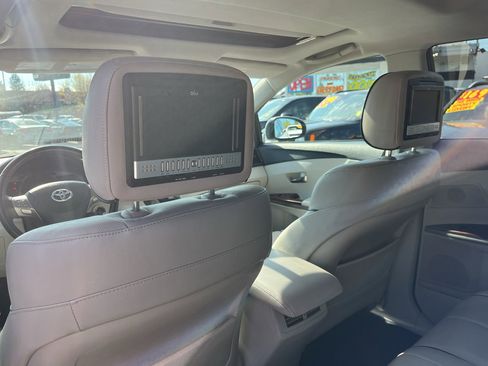Used 2011 Toyota Venza AWD w/ Premium Pkg #2 image 13